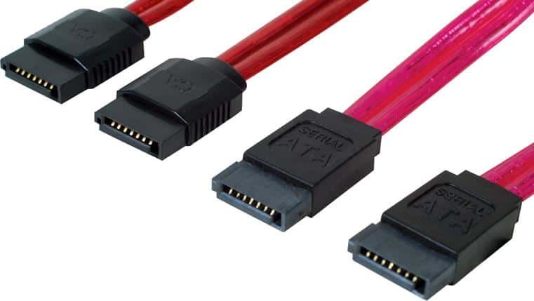 SATA кабель для подключения к материнской плате SATA кабель для подключения к материнской плате