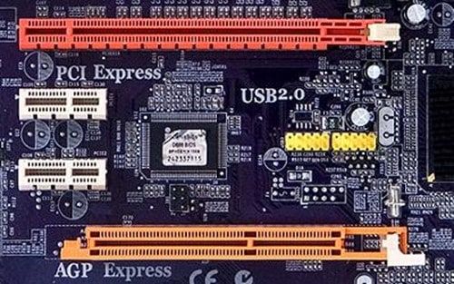 разъемы PCI Express и AGP на материнской плате разъемы PCI Express и AGP на материнской плате